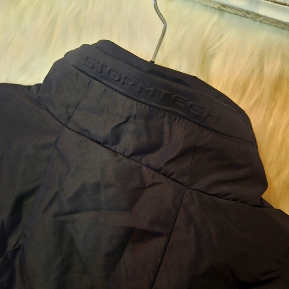 Stormtech Women's Clipper Shell (NWOT) - Picture 4 of 9